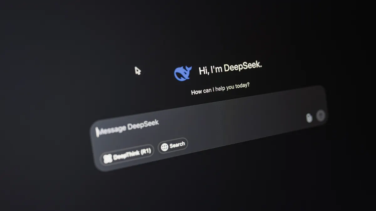 AI content writing tools: choosing and comparing software — The Complete Guide — DeepSeek AI Chat Interface on Dark Scre